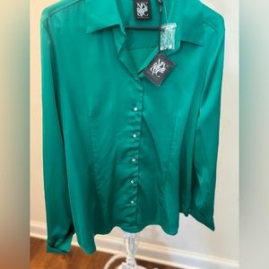 New York and company silk green buttoned down shirt